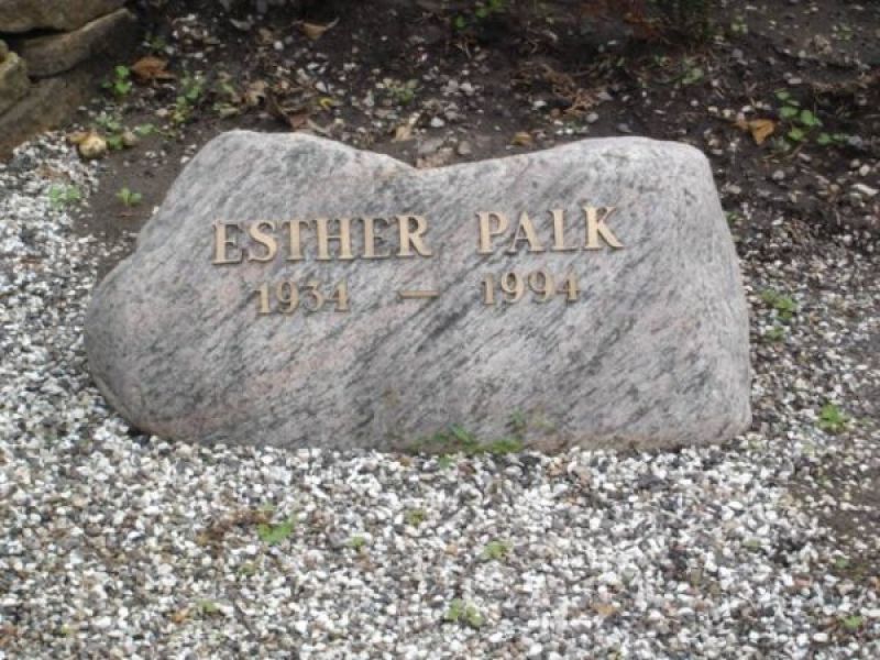 Esther Palk.jpg
